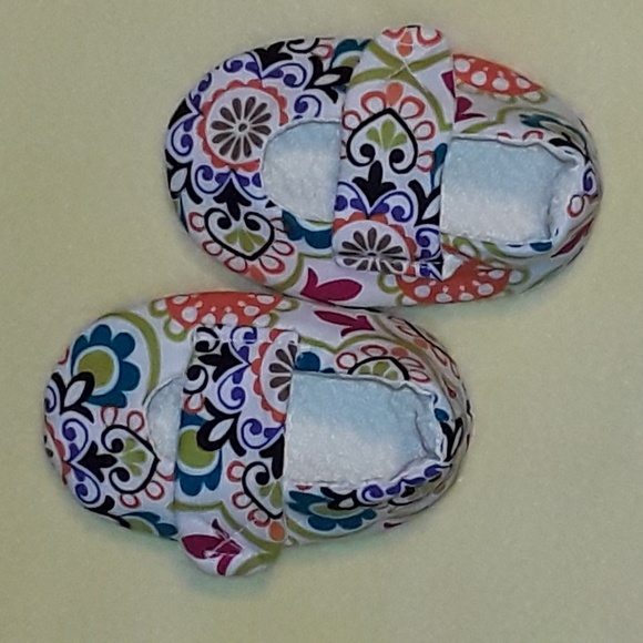 Pixie Dust Designs Mary Jane baby shoes 9/12 mos. - Picture 3 of 5
